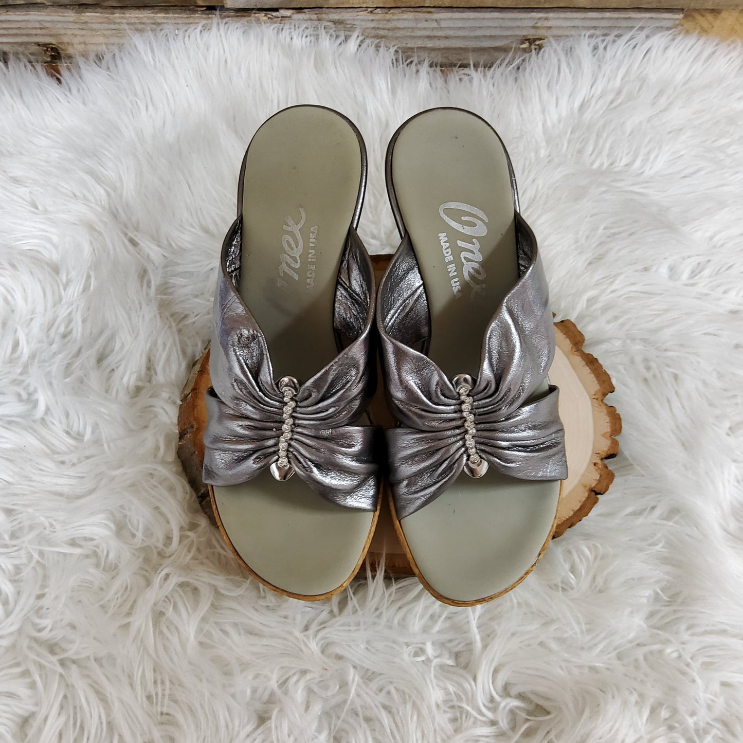 Onex Metallic Silver Wedges aSz 7