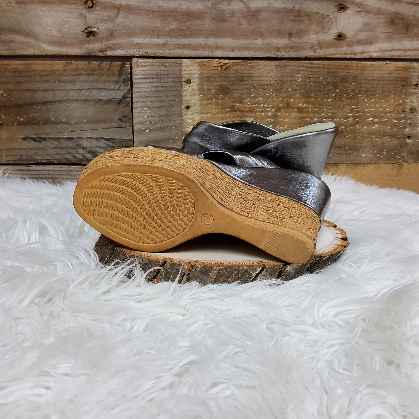 Onex Metallic Silver Wedges aSz 7