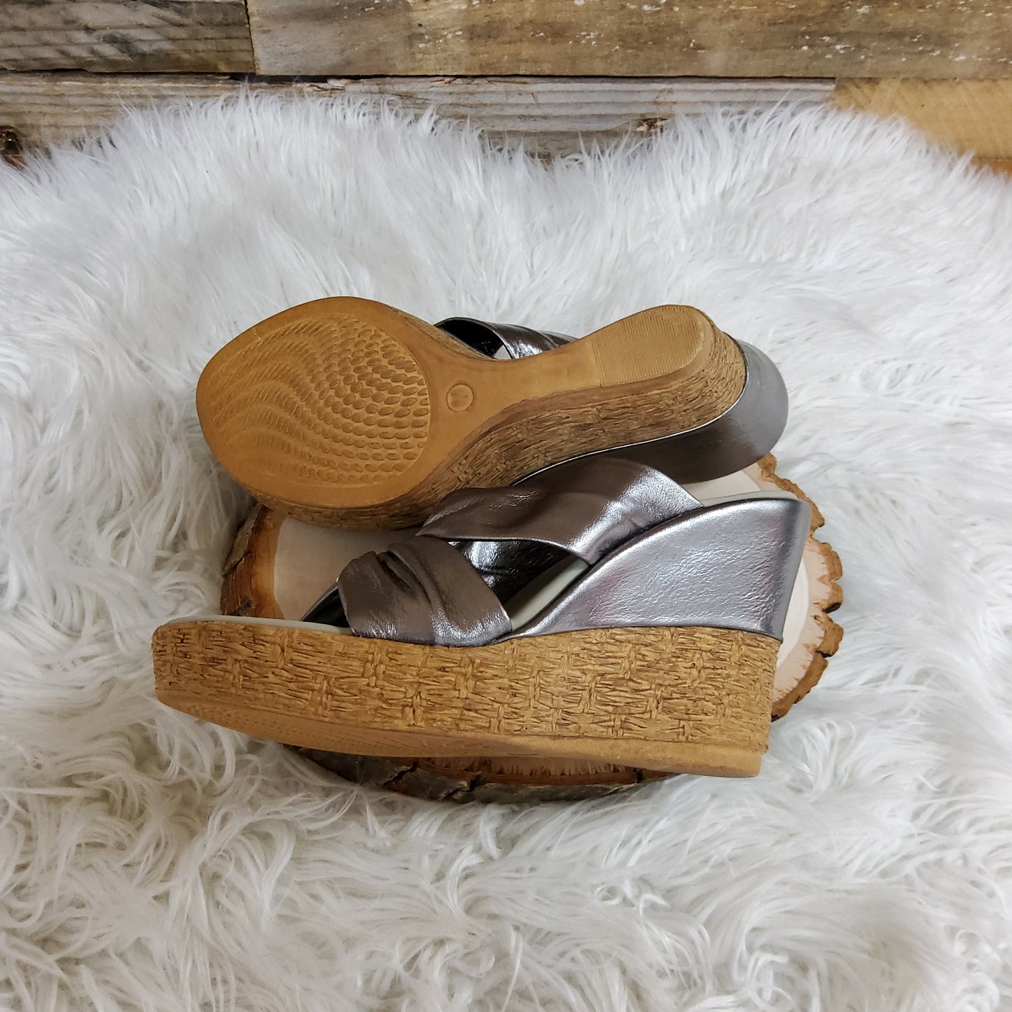 Onex Metallic Silver Wedges aSz 7