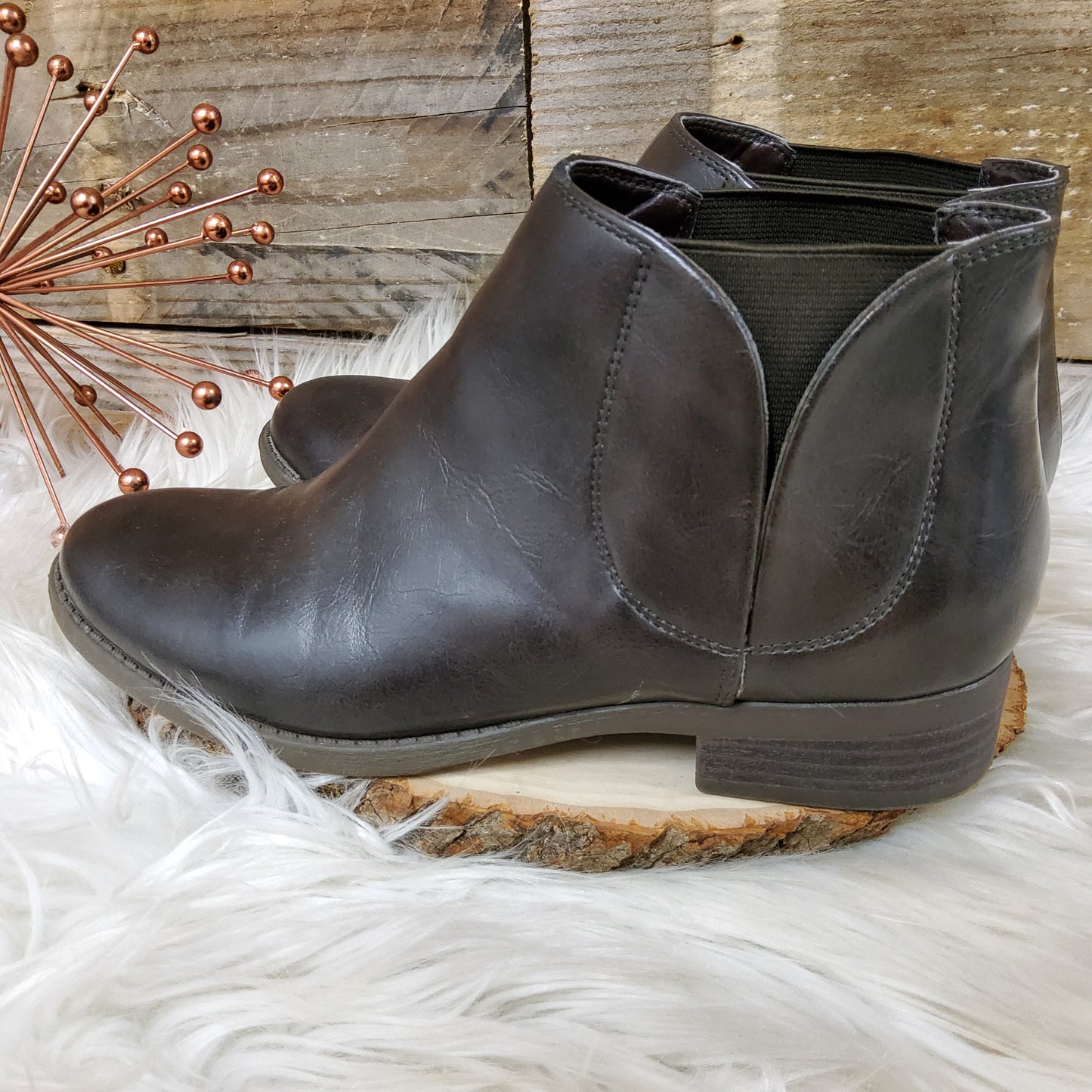 Unisa Ankle Booties Sz 7