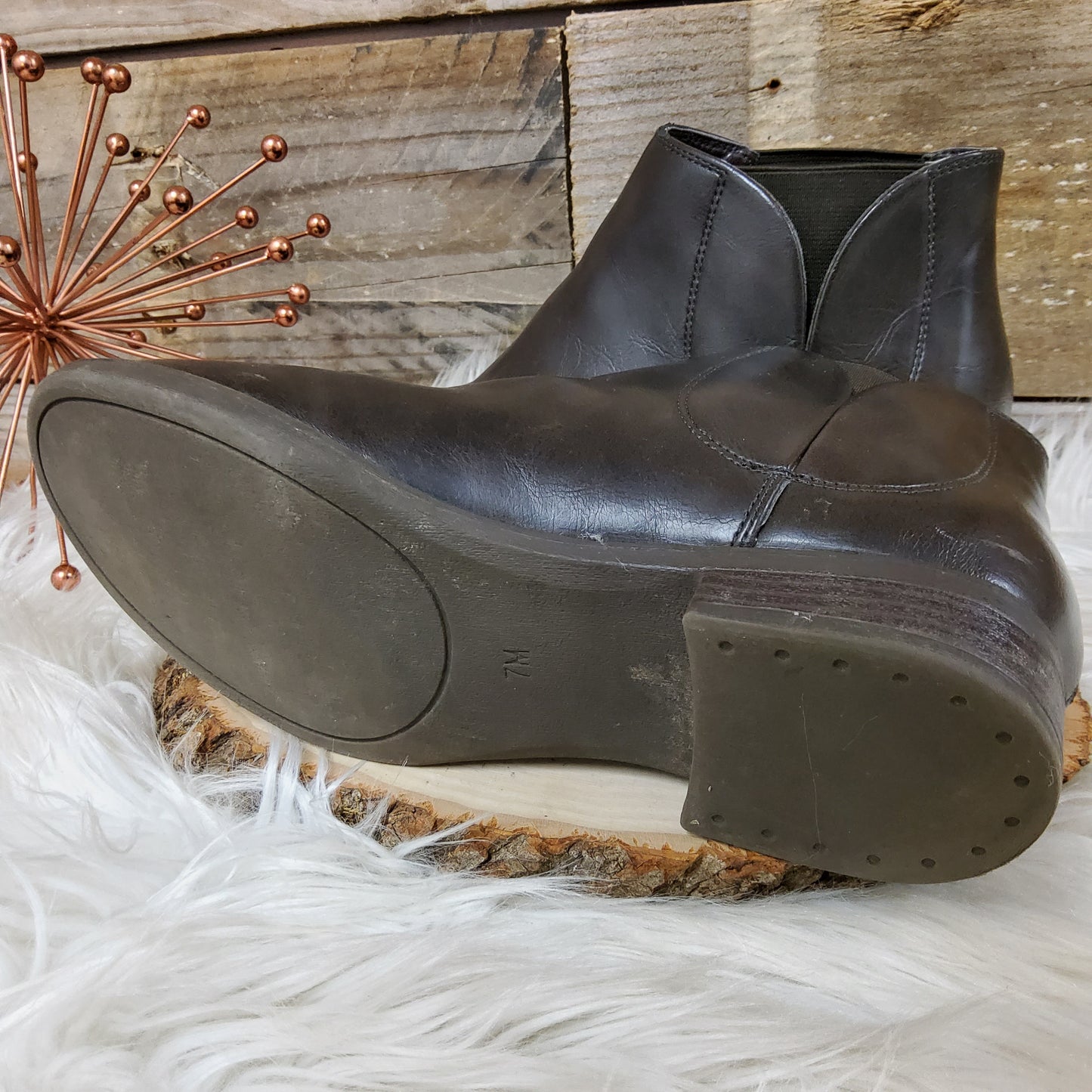 Unisa Ankle Booties Sz 7
