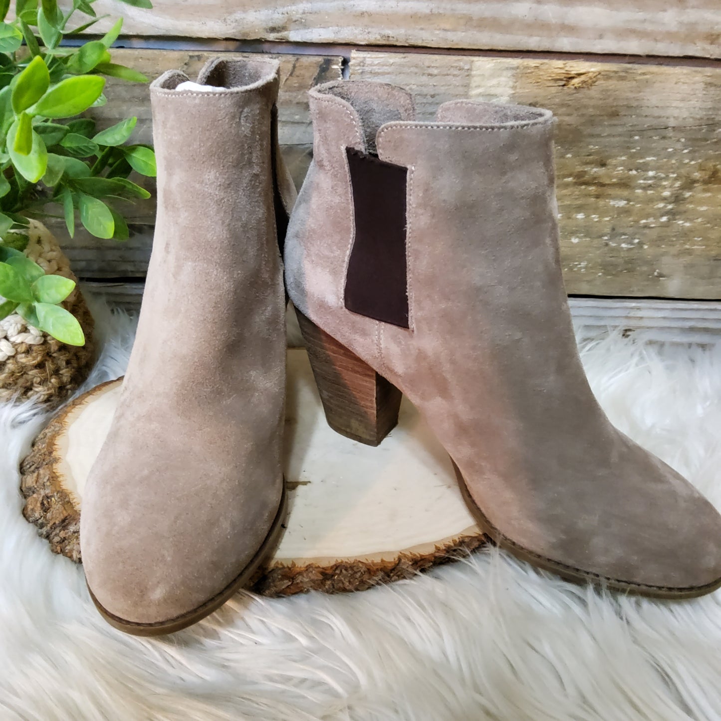 Sole Society Suede Booties Sz 7.5
