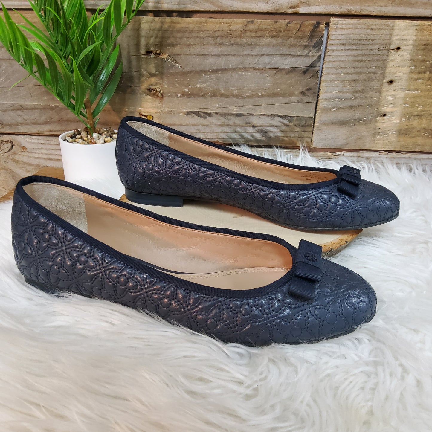 Tory Burch Quilted Navy Flats Sz 8