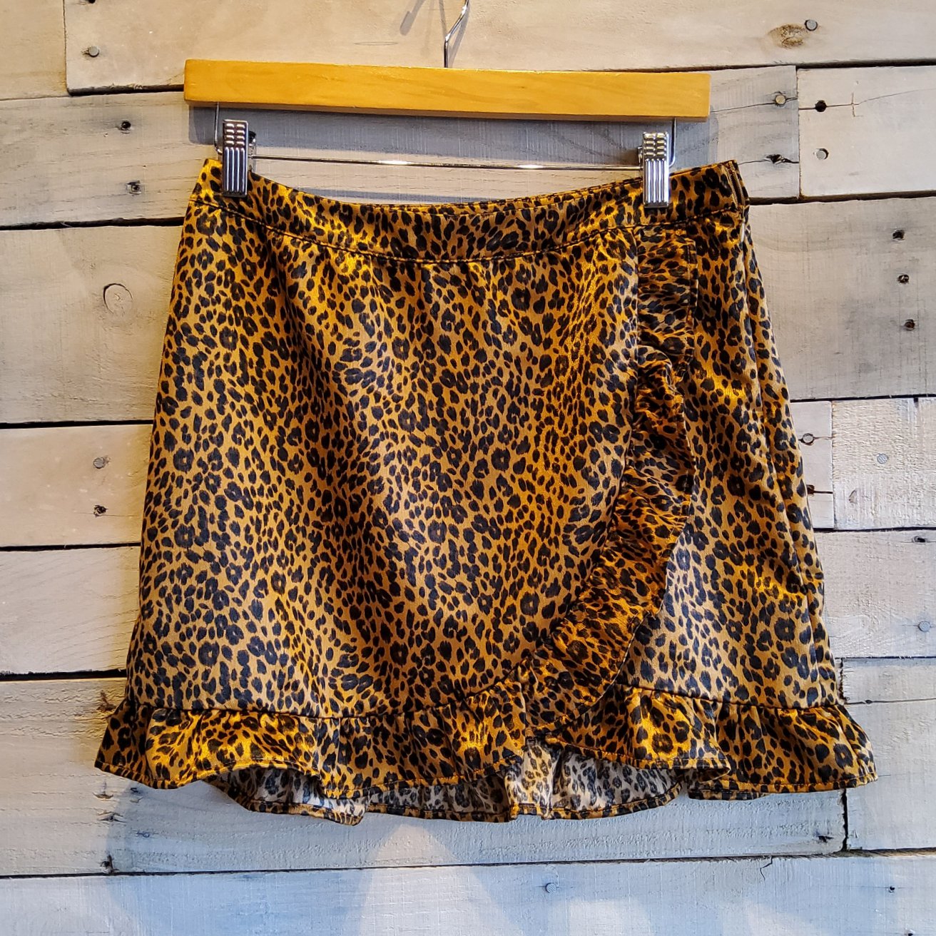 Vestique Satin Leopard Mini Skirt Sz M