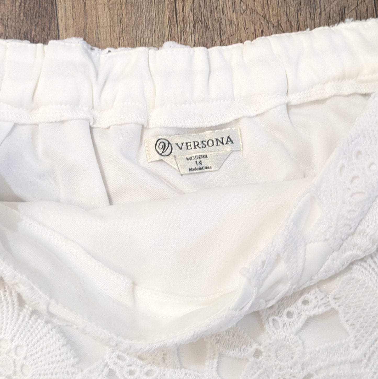 Versona White Lace 2 pc Skirt Set Sz XL