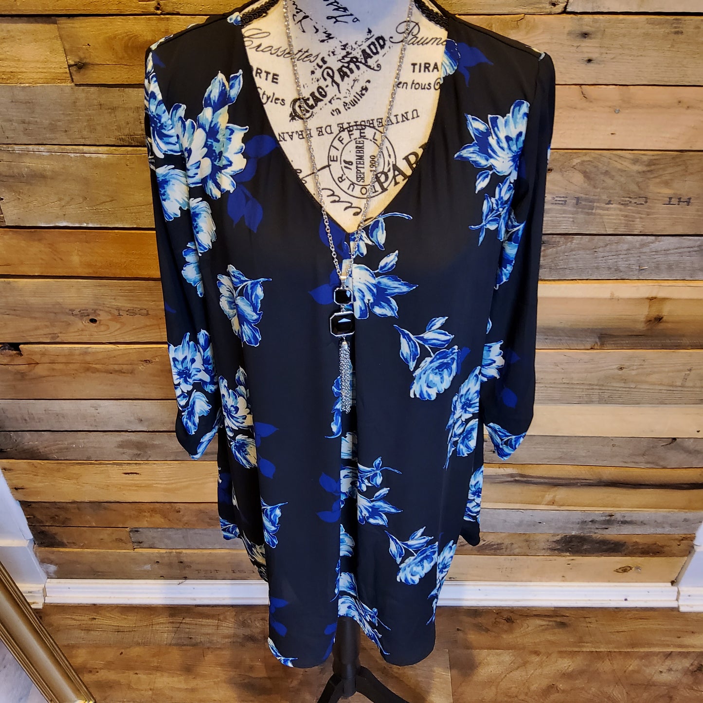 Lush Floral Mini Dress Sz M